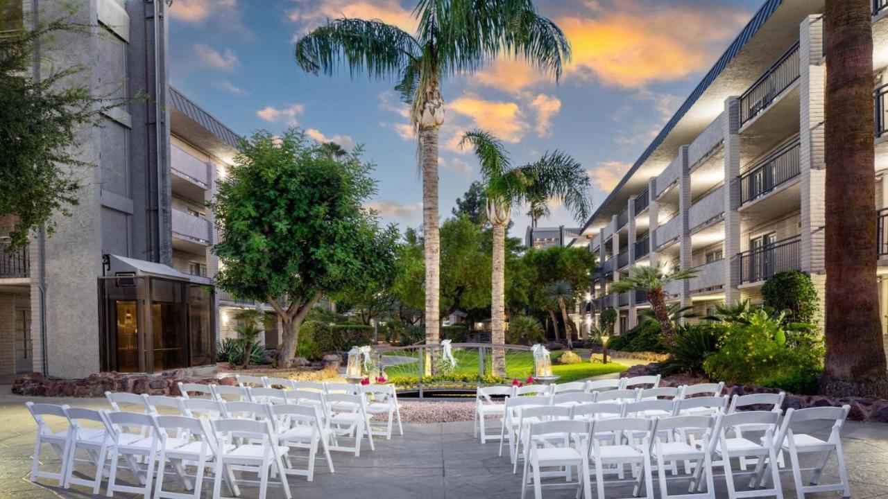 Holiday Inn And Suites Phoenix Airport North By Ihg Zewnętrze zdjęcie