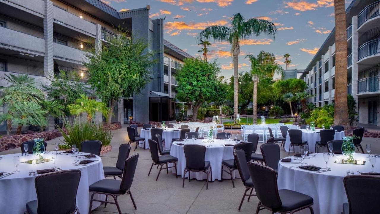 Holiday Inn And Suites Phoenix Airport North By Ihg Zewnętrze zdjęcie