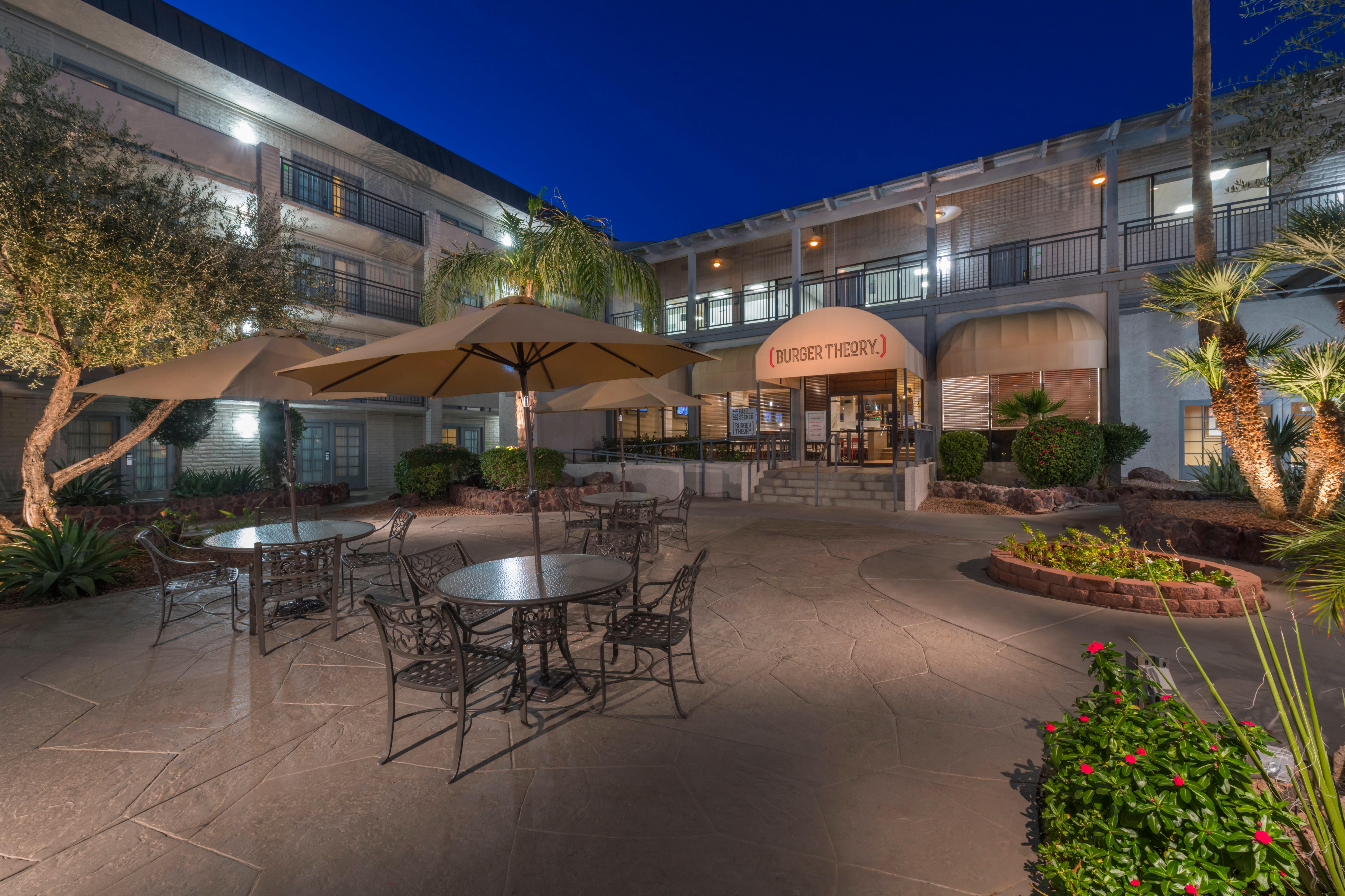 Holiday Inn And Suites Phoenix Airport North By Ihg Zewnętrze zdjęcie