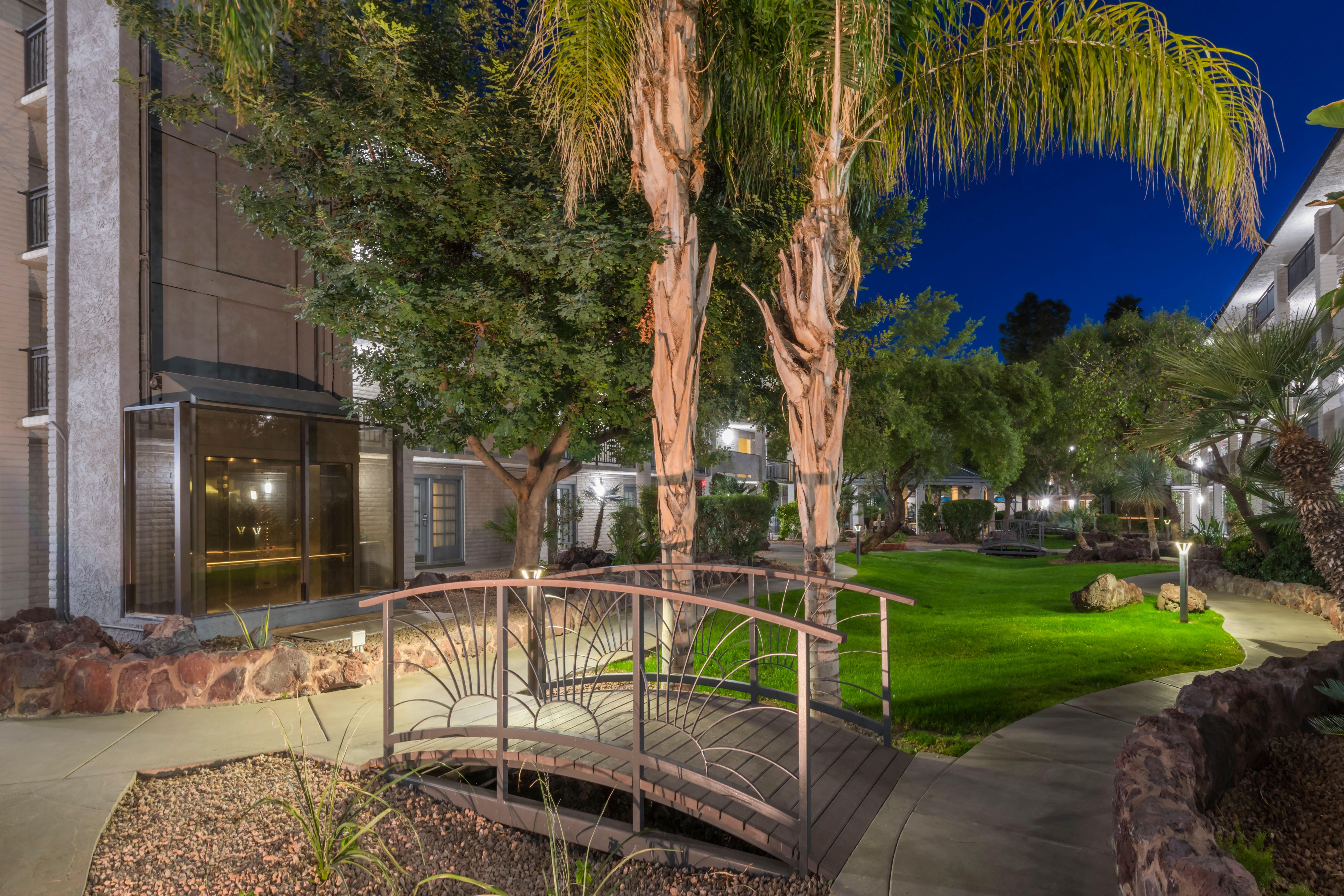 Holiday Inn And Suites Phoenix Airport North By Ihg Zewnętrze zdjęcie